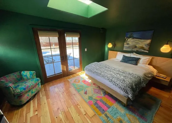 Atami - Bright, Playful 2Bd