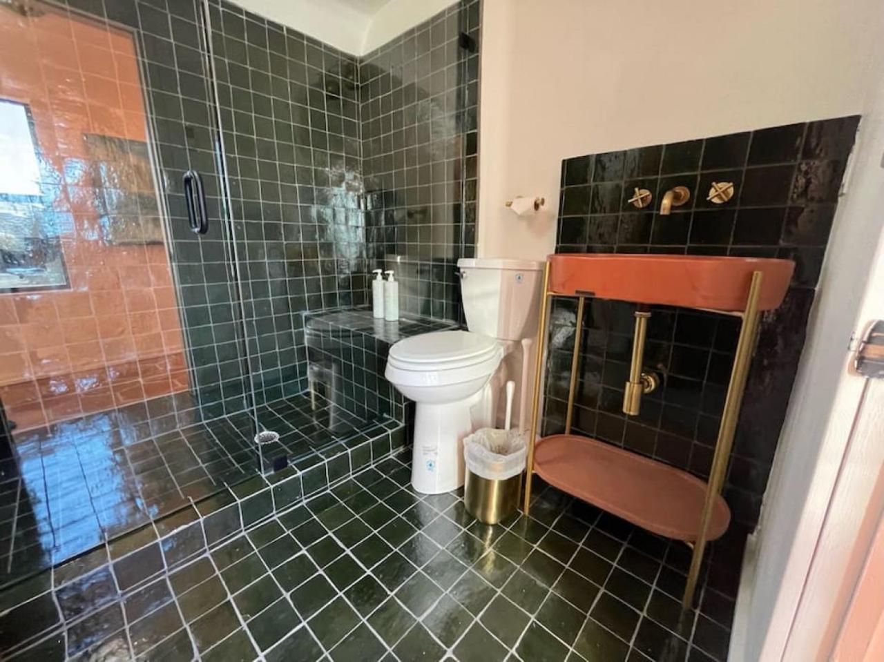 Atami - Bright, Playful 2bd *