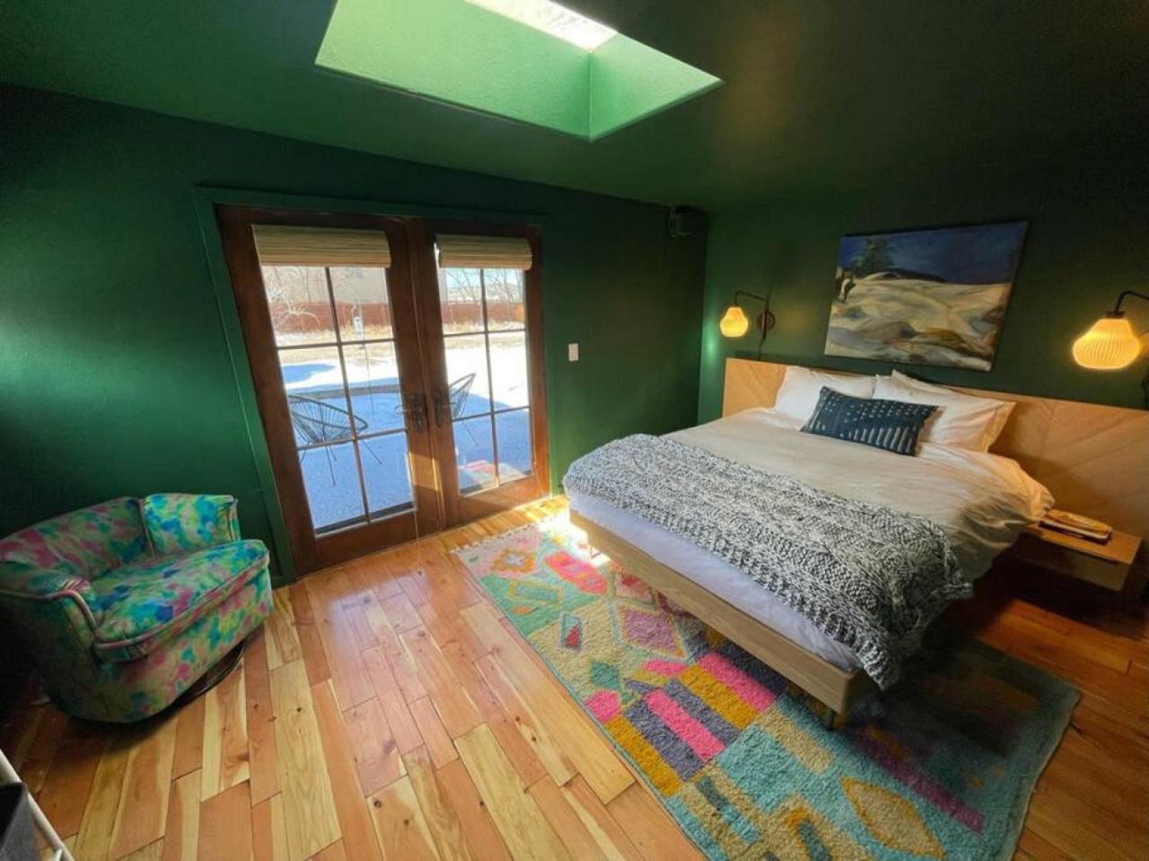 Atami - Bright, Playful 2bd